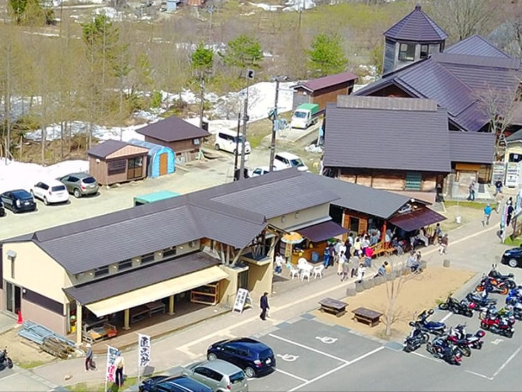 道の駅 裏磐梯（ヒシ茶 取扱店）